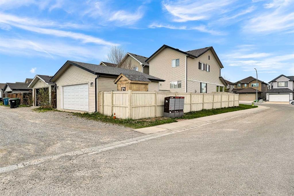 247 Evermeadow Avenue Sw, Calgary, AB - Outdoor