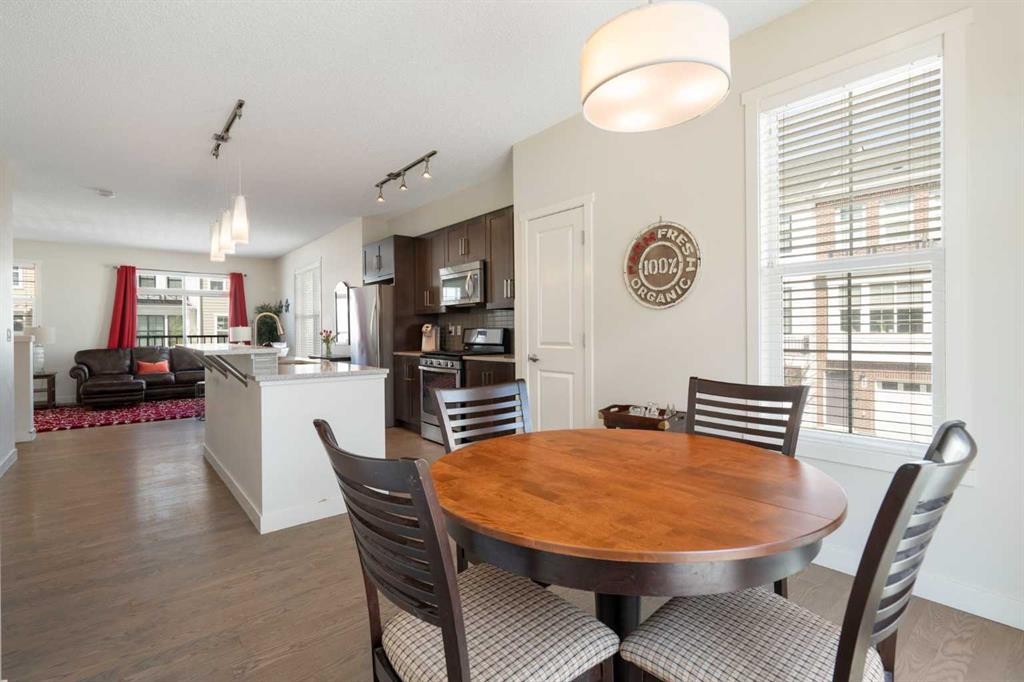 404 Nolanfield Villas Nw, Calgary, AB