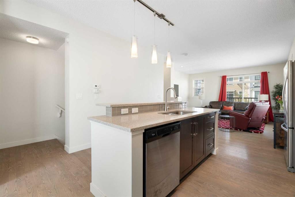 404 Nolanfield Villas Nw, Calgary, AB