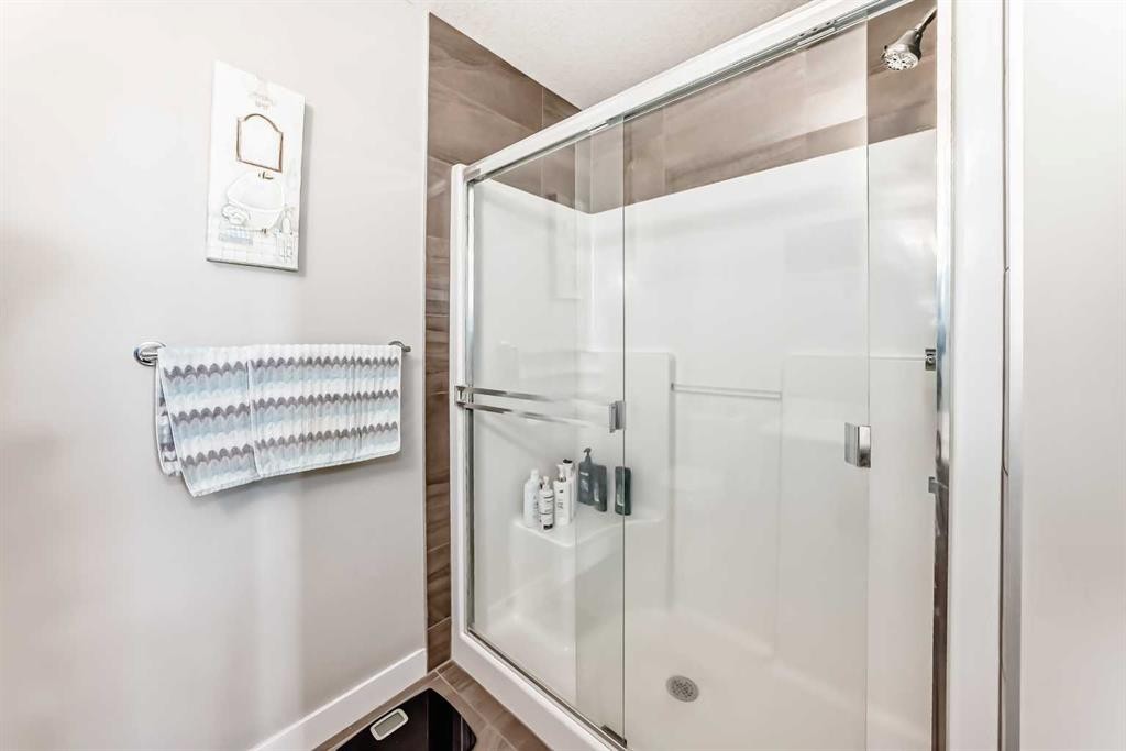 1212-3727 Sage Hill Drive Nw, Calgary, AB - Indoor Photo Showing Bathroom