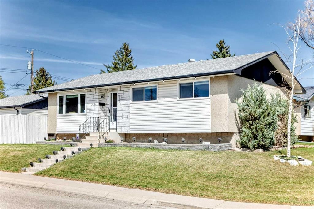5104 Marshall Road Ne, Calgary, AB - Outdoor