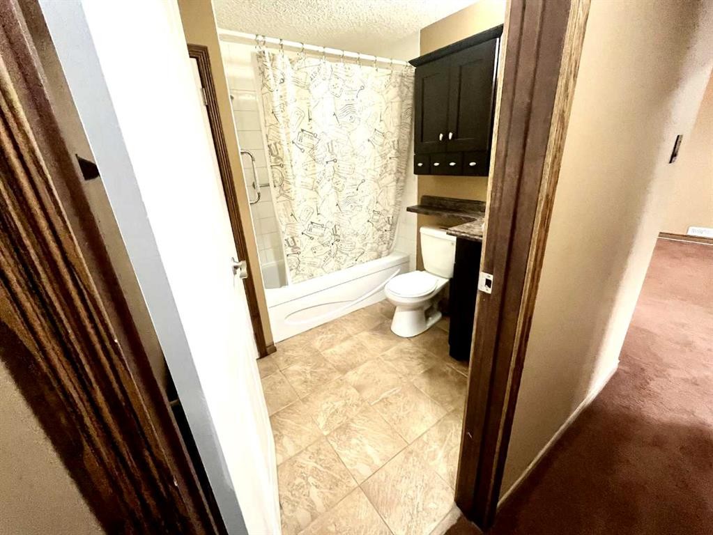 5104 Marshall Road Ne, Calgary, AB - Indoor
