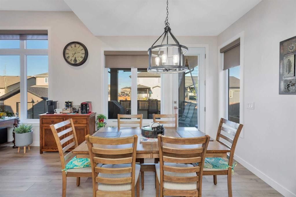 11 Vireo Avenue, Olds, AB - Indoor Photo Showing Dining Room