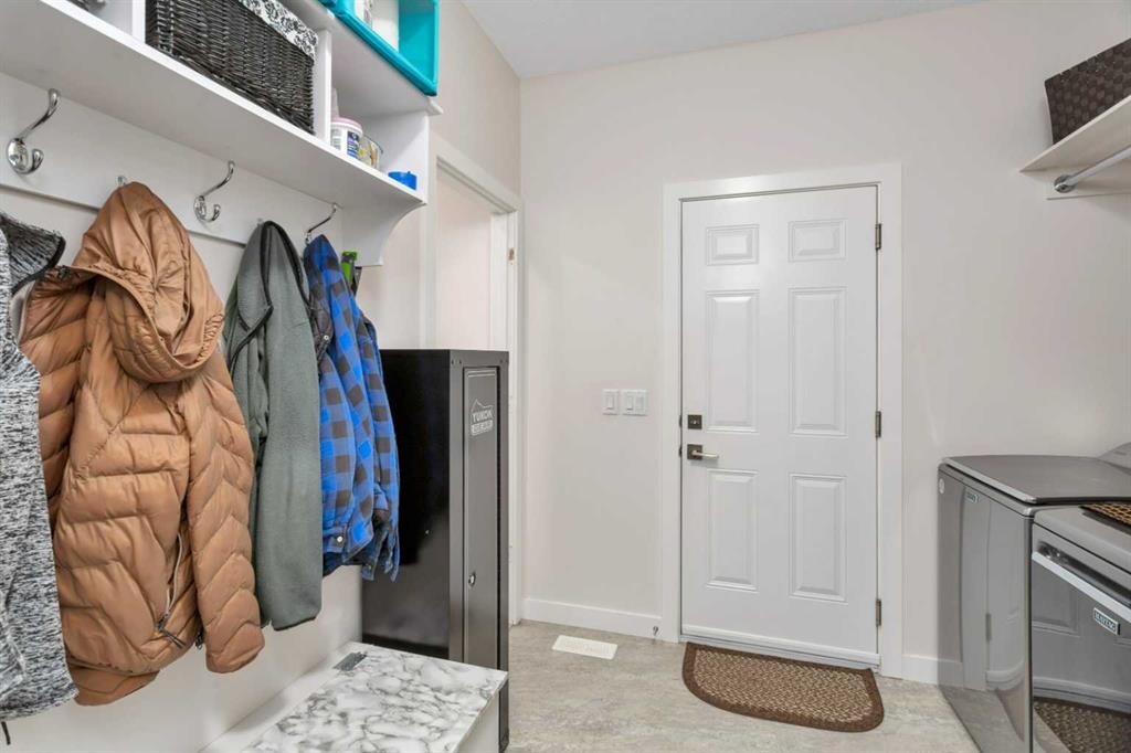 11 Vireo Avenue, Olds, AB - Indoor
