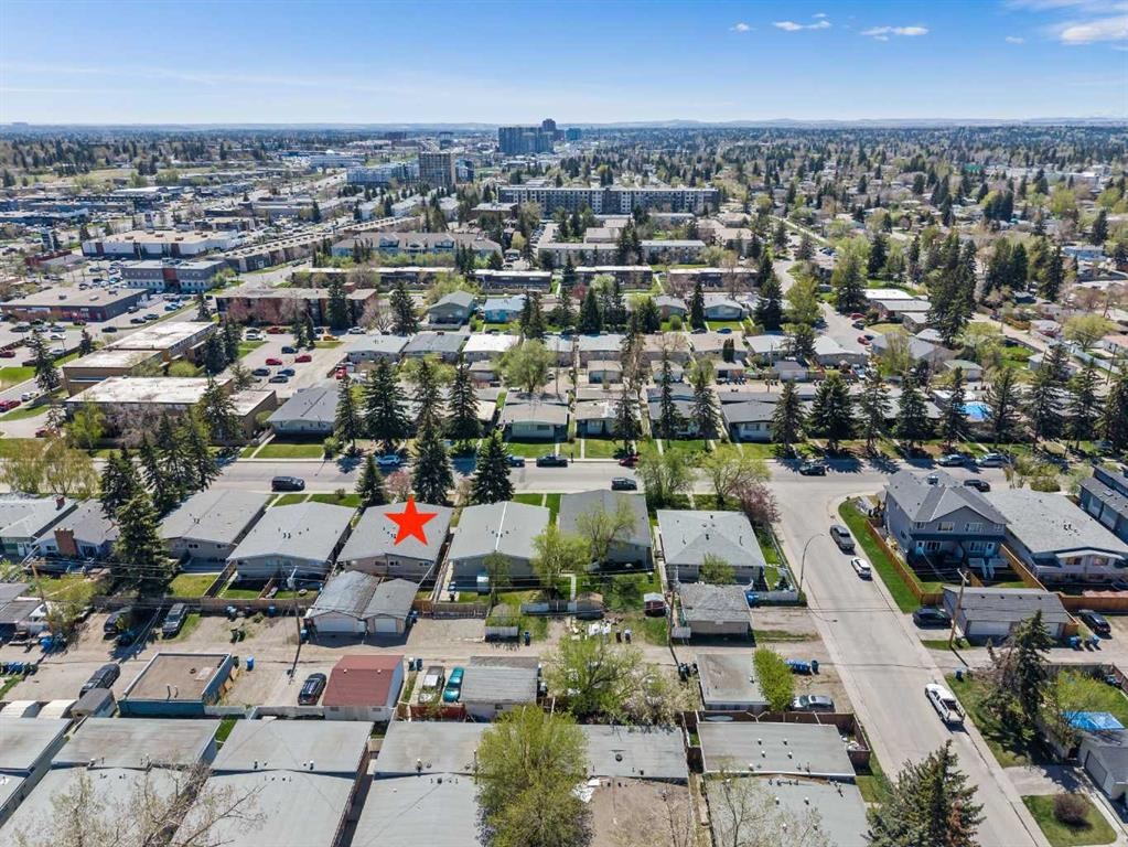 630 69 Avenue Sw, Calgary, AB - Outdoor With View