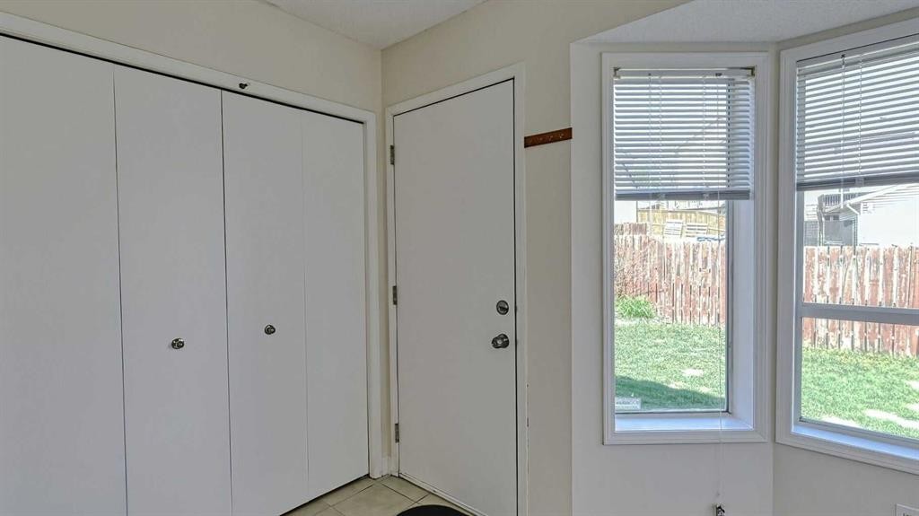 157 Harvest Gold Heights Ne, Calgary, AB - Indoor Photo Showing Other Room