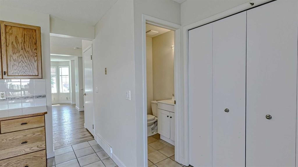 157 Harvest Gold Heights Ne, Calgary, AB - Indoor Photo Showing Other Room