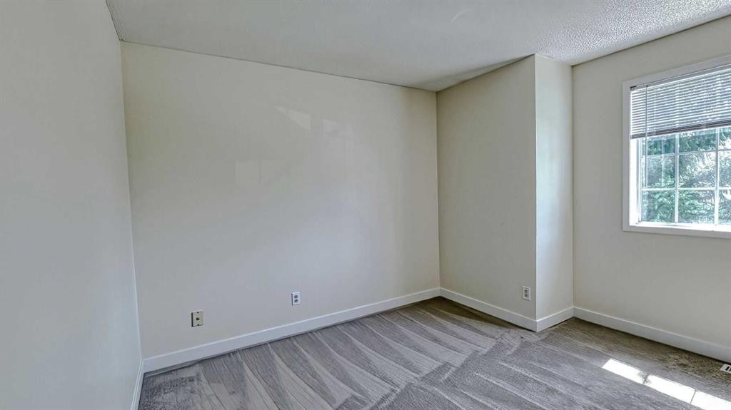 157 Harvest Gold Heights Ne, Calgary, AB - Indoor Photo Showing Other Room