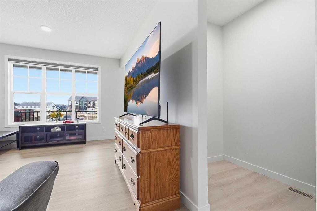 1612 Rangeview Drive Se, Calgary, AB - Indoor