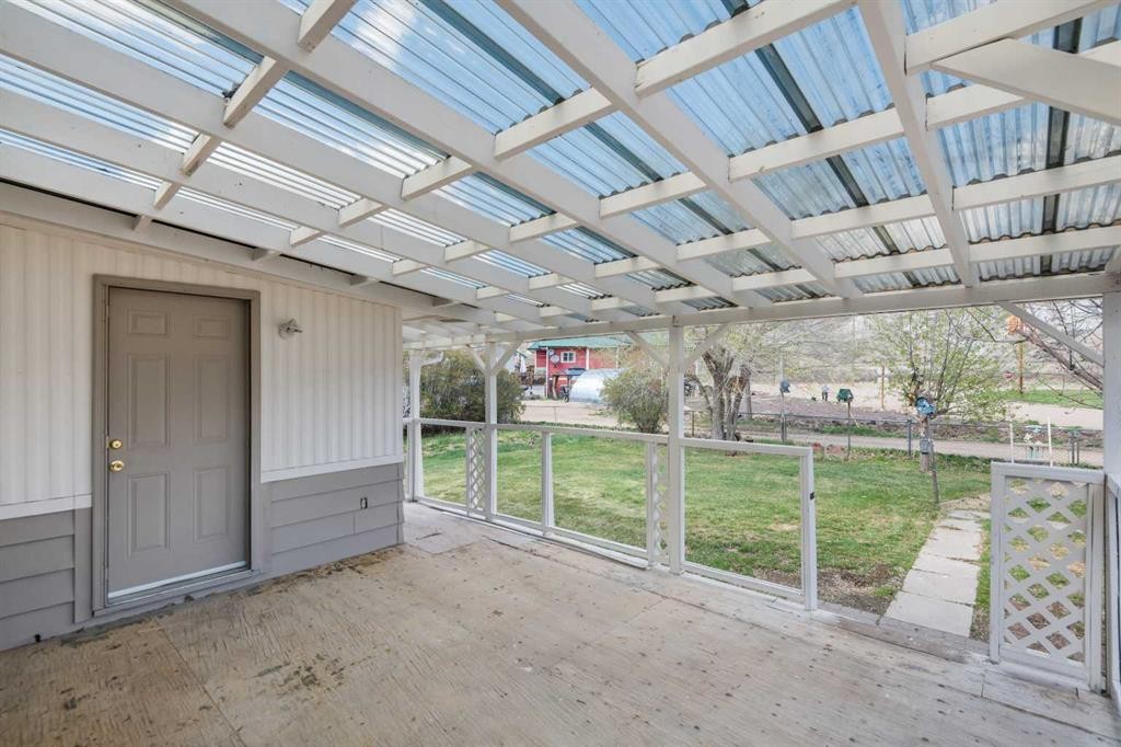 416 2 Avenue, Drumheller, AB -
