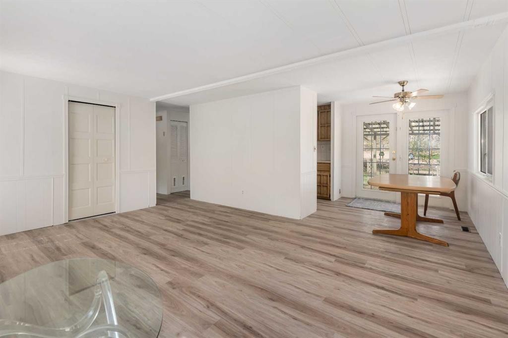 416 2 Avenue, Drumheller, AB - Indoor Photo Showing Other Room