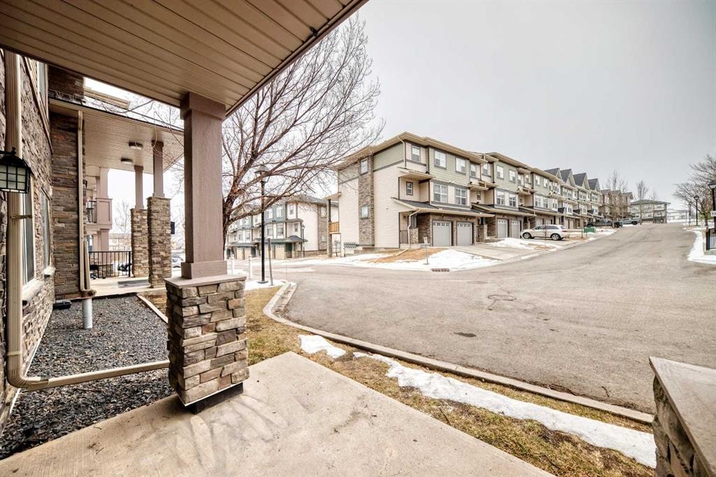 101-22 Panatella Road Nw, Calgary, AB - Outdoor