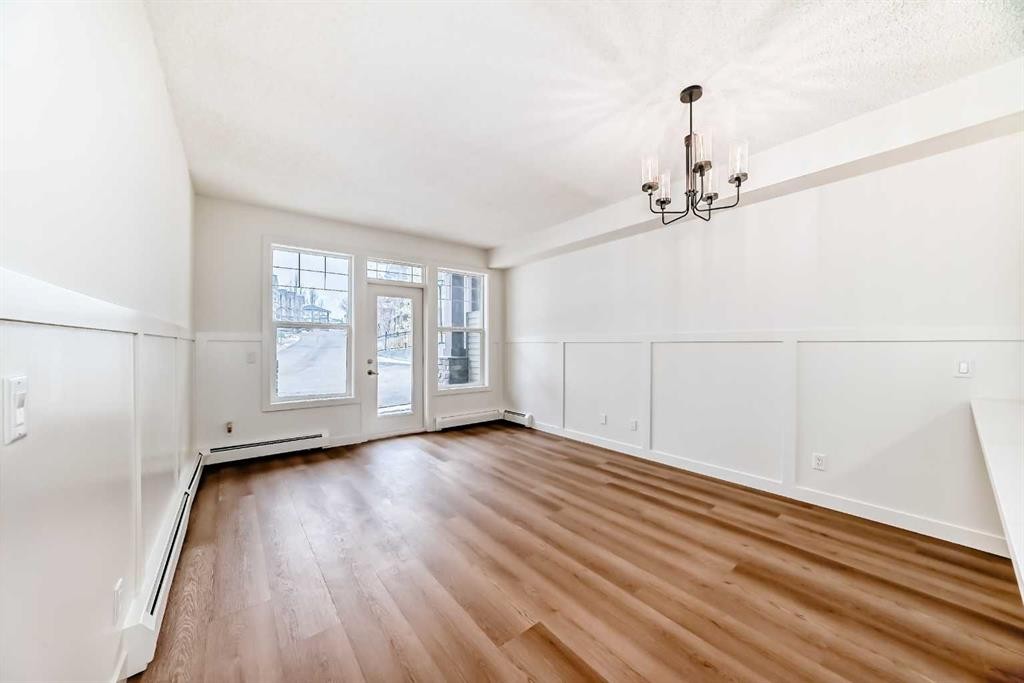 101-22 Panatella Road Nw, Calgary, AB - Indoor Photo Showing Other Room