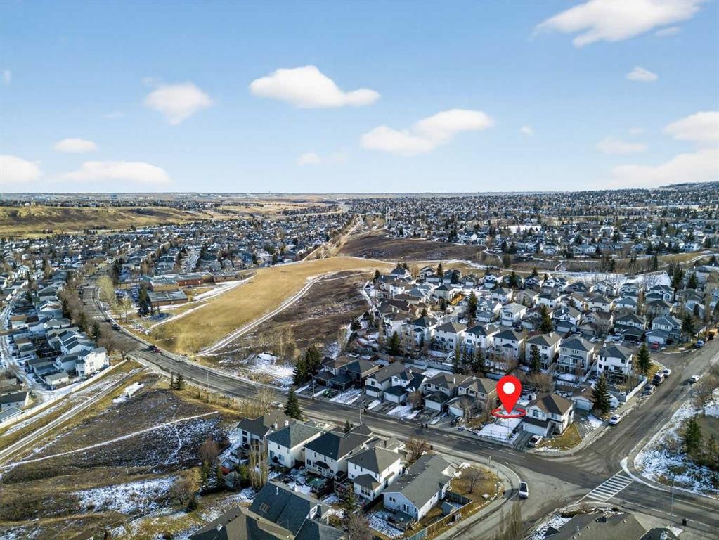 10929 Hidden Valley Drive Nw, Calgary, AB