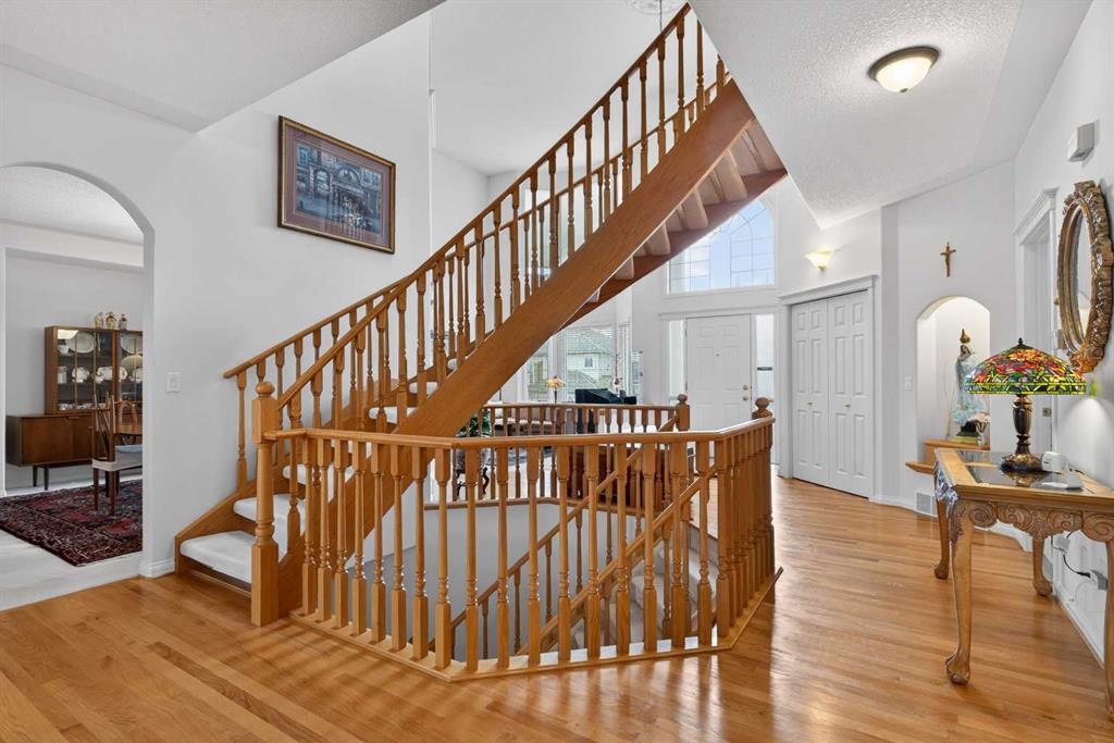 307 Hampstead Way Nw, Calgary, AB - Indoor Photo Showing Other Room