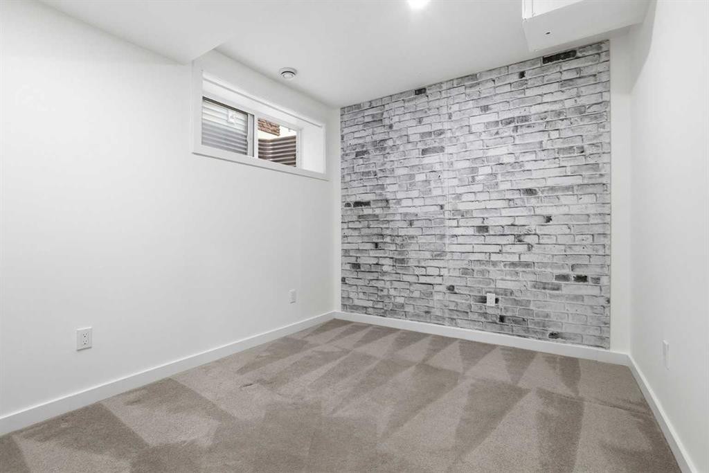 37 Nolanfield Manor Nw, Calgary, AB - Indoor Photo Showing Other Room