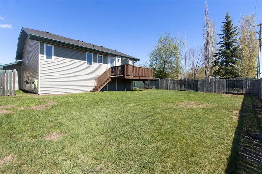2 Madison Court, Strathmore, AB - Outdoor
