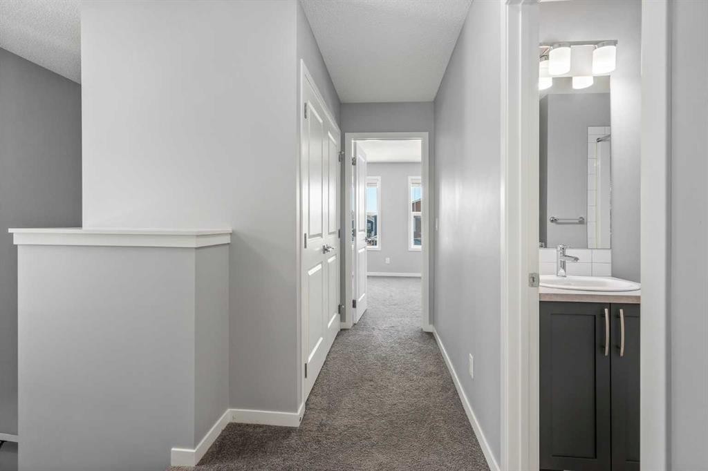 109 Dawson Drive, Chestermere, AB - Indoor Photo Showing Other Room