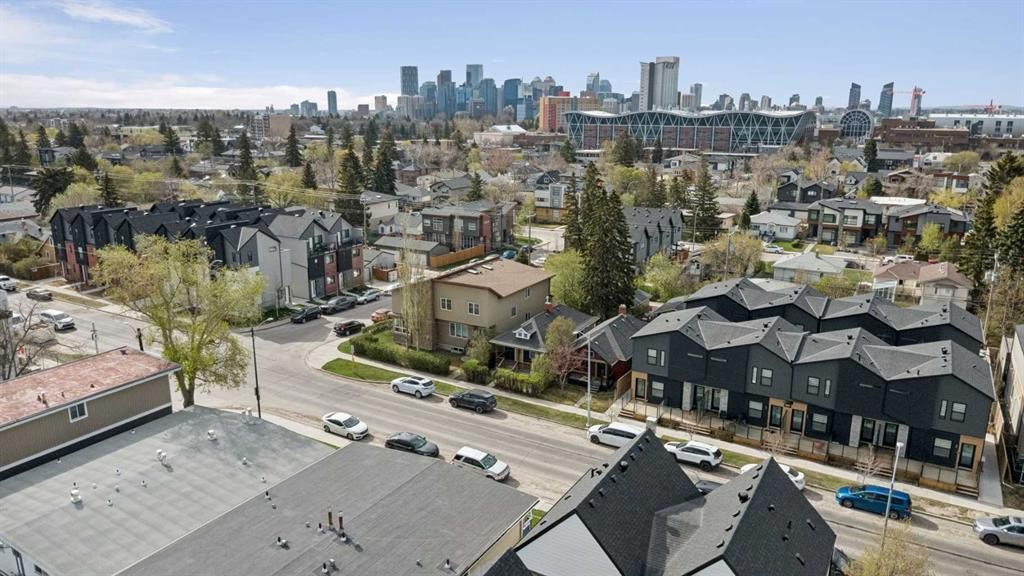 1305 20 Avenue Nw, Calgary, AB - Outdoor With View
