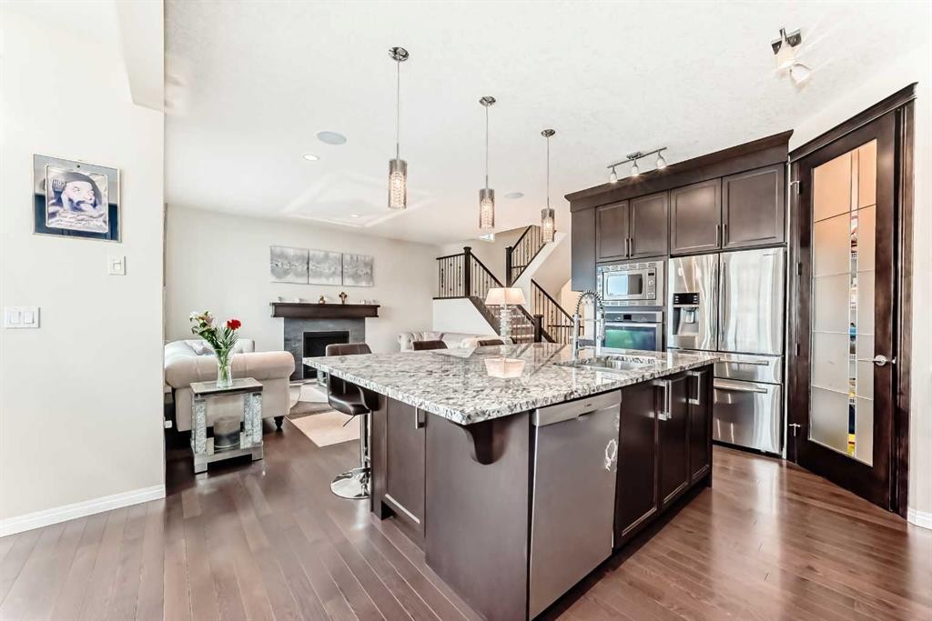 91 Nolanfield Crescent Nw, Calgary, AB - Indoor Photo Showing Kitchen With Upgraded Kitchen
