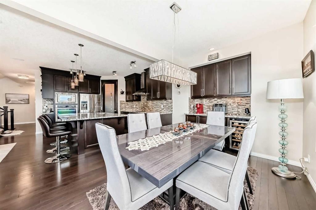 91 Nolanfield Crescent Nw, Calgary, AB - Indoor Photo Showing Dining Room
