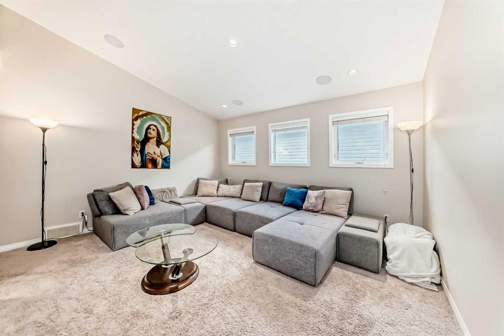 91 Nolanfield Crescent Nw, Calgary, AB - Indoor Photo Showing Living Room