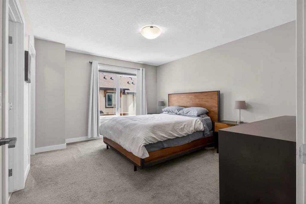 241 Auburn Meadows Drive Se, Calgary, AB - Indoor Photo Showing Bedroom