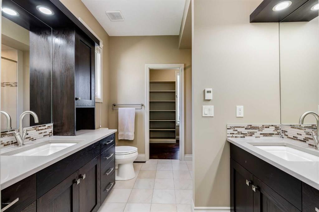 30 Meadow Pointe Drive, Heritage Pointe, AB - Indoor Photo Showing Bathroom