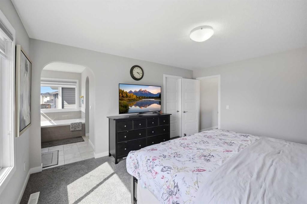 60 Redstone Grove Ne, Calgary, AB - Indoor Photo Showing Bedroom