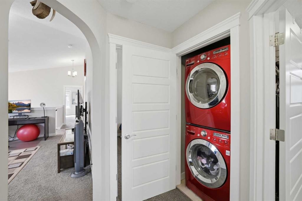 60 Redstone Grove Ne, Calgary, AB - Indoor Photo Showing Laundry Room