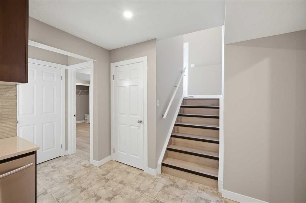 60 Redstone Grove Ne, Calgary, AB - Indoor Photo Showing Other Room