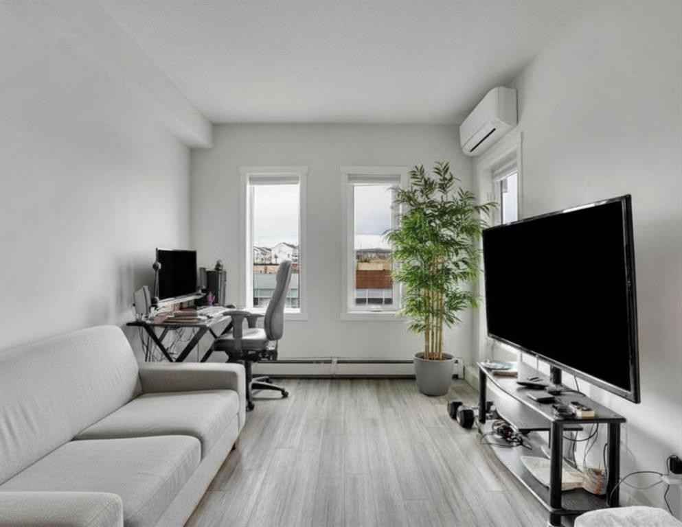 405-238 Sage Valley Common Nw, Calgary, AB - Indoor Photo Showing Living Room