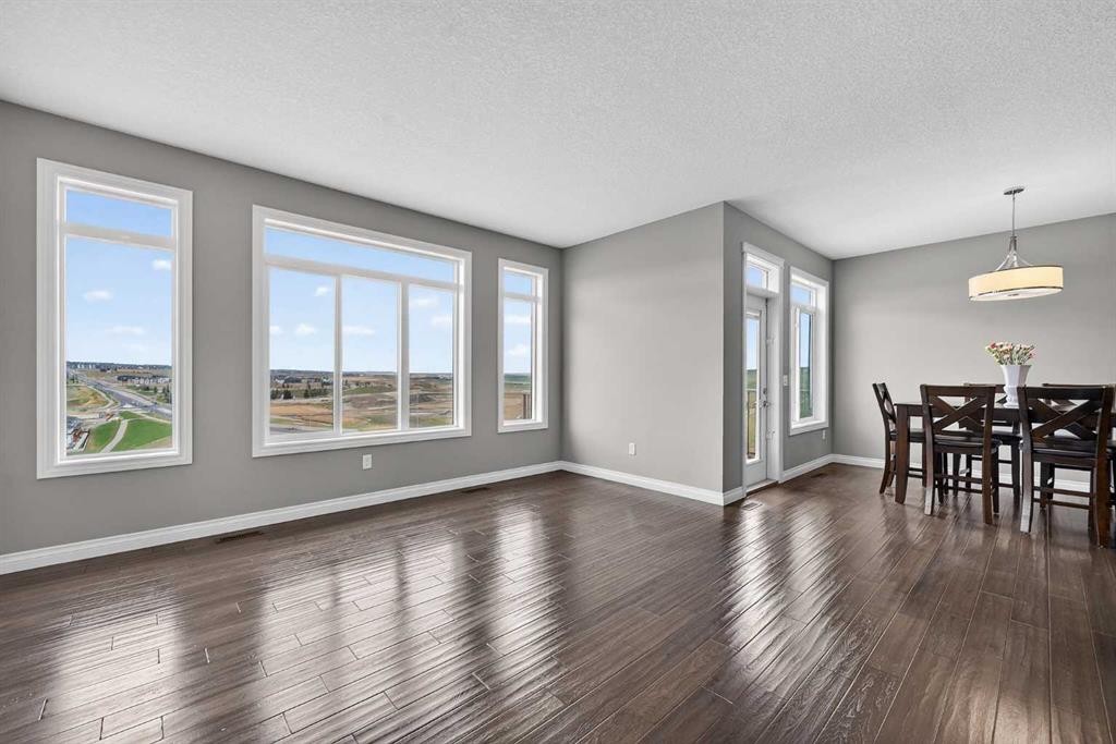 30 Evansborough View Nw, Calgary, AB - Indoor