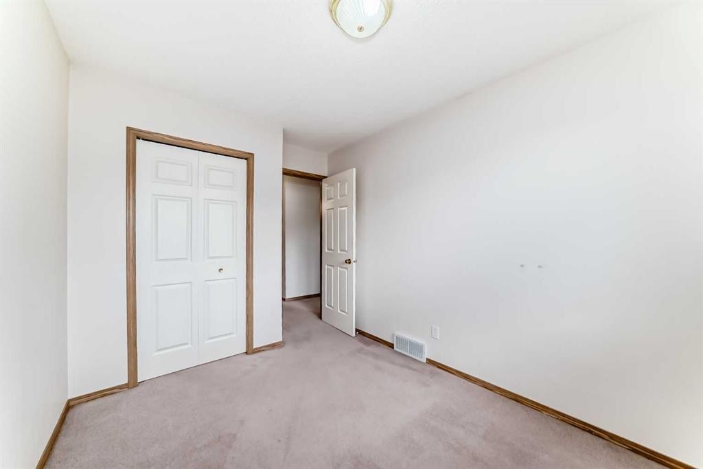 152 Country Hills Villas Nw, Calgary, AB - Indoor Photo Showing Other Room
