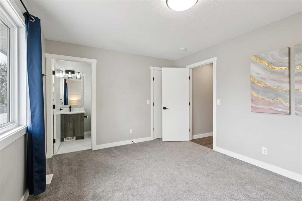 7116 Hunterwood Road Nw, Calgary, AB - Indoor Photo Showing Other Room