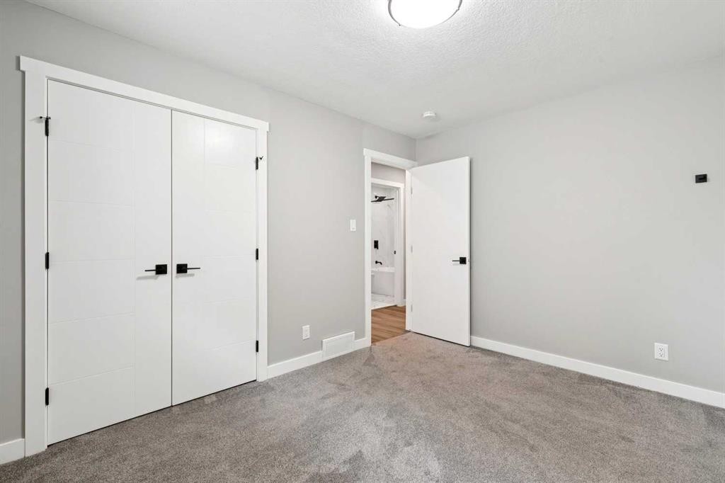 7116 Hunterwood Road Nw, Calgary, AB - Indoor Photo Showing Other Room