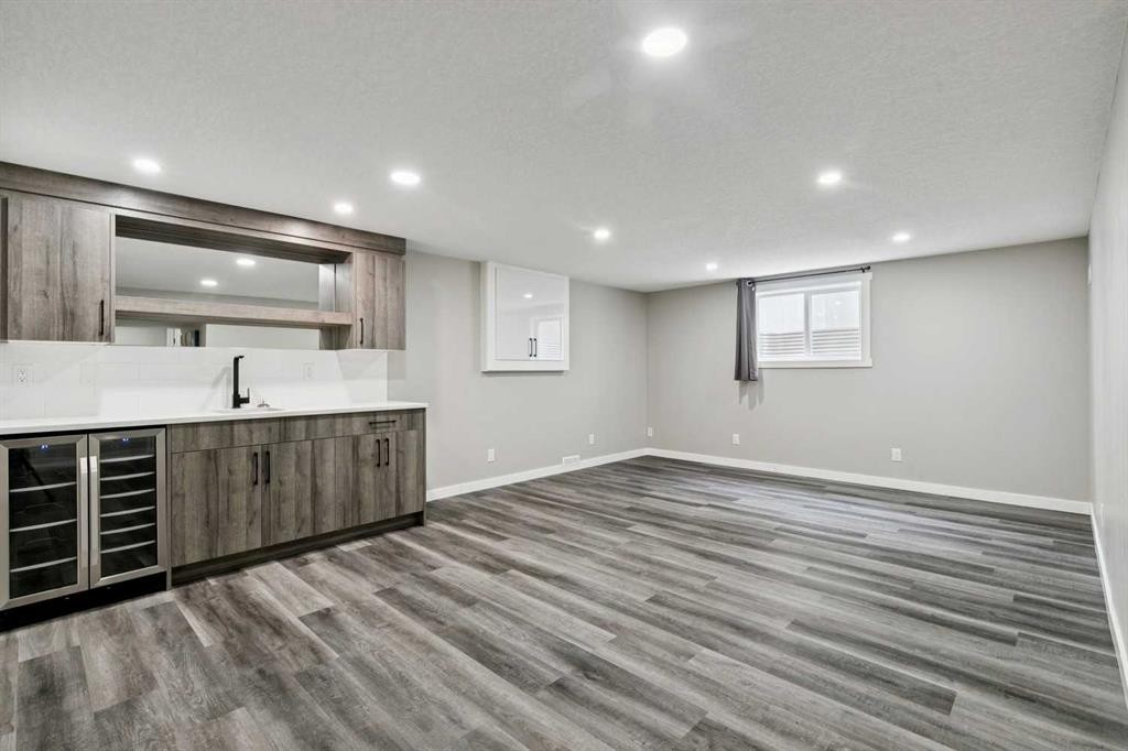 7116 Hunterwood Road Nw, Calgary, AB - Indoor