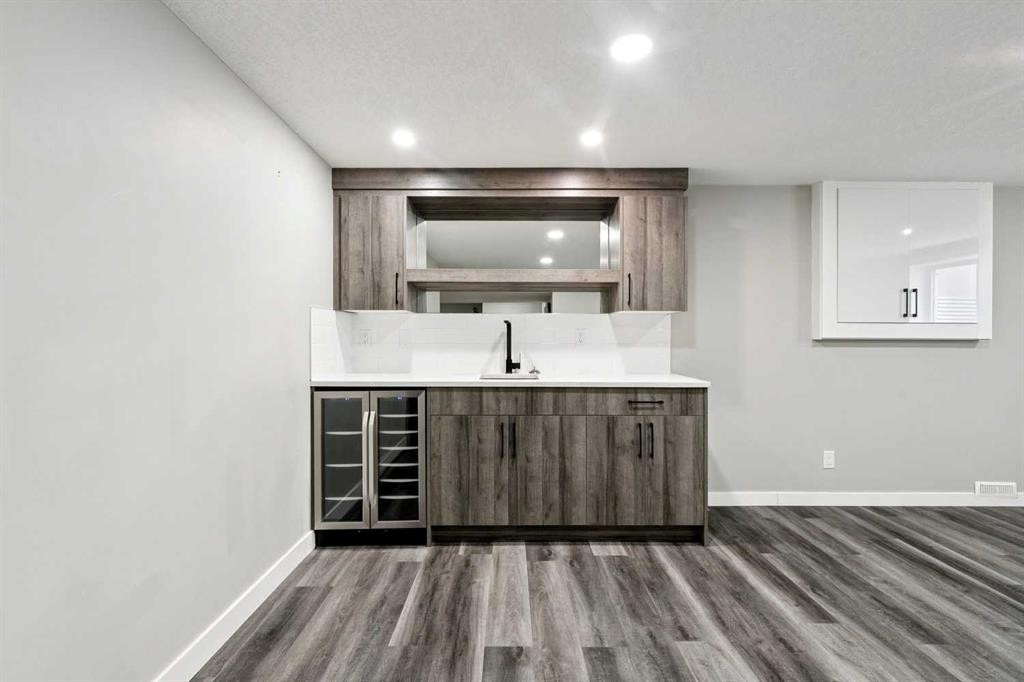 7116 Hunterwood Road Nw, Calgary, AB - Indoor