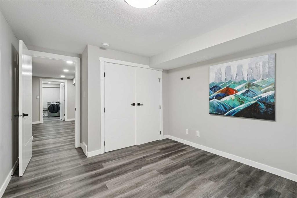 7116 Hunterwood Road Nw, Calgary, AB - Indoor Photo Showing Other Room