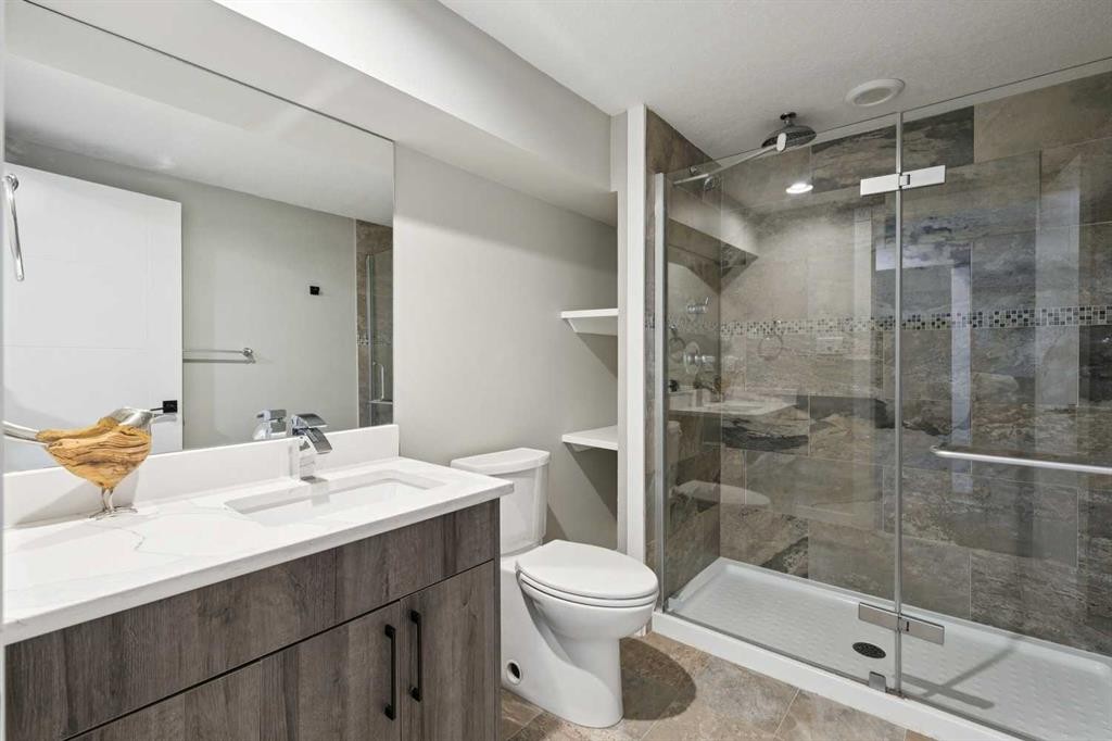 7116 Hunterwood Road Nw, Calgary, AB - Indoor Photo Showing Bathroom