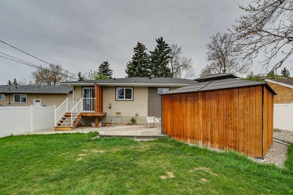 7116 Hunterwood Road Nw, Calgary, AB - Outdoor