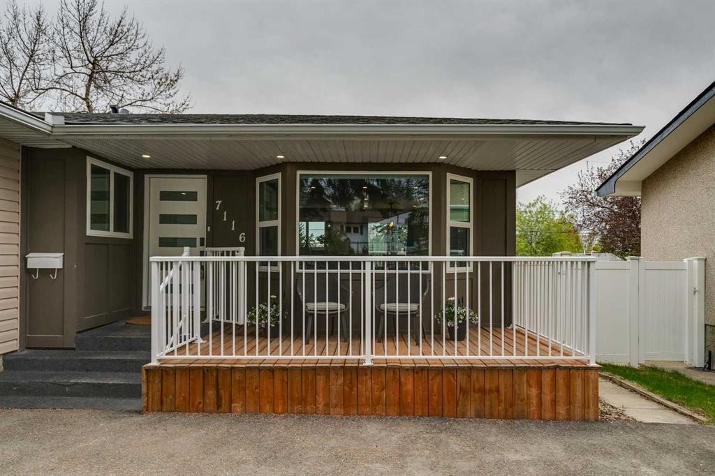 7116 Hunterwood Road Nw, Calgary, AB - Outdoor With Deck Patio Veranda