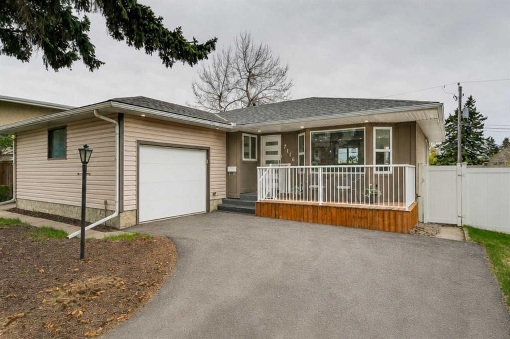 7116 Hunterwood Road Nw, Calgary, AB - Outdoor With Deck Patio Veranda