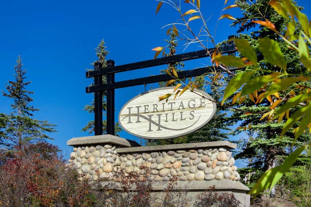 17-28 Heritage Drive, Cochrane, AB - Outdoor