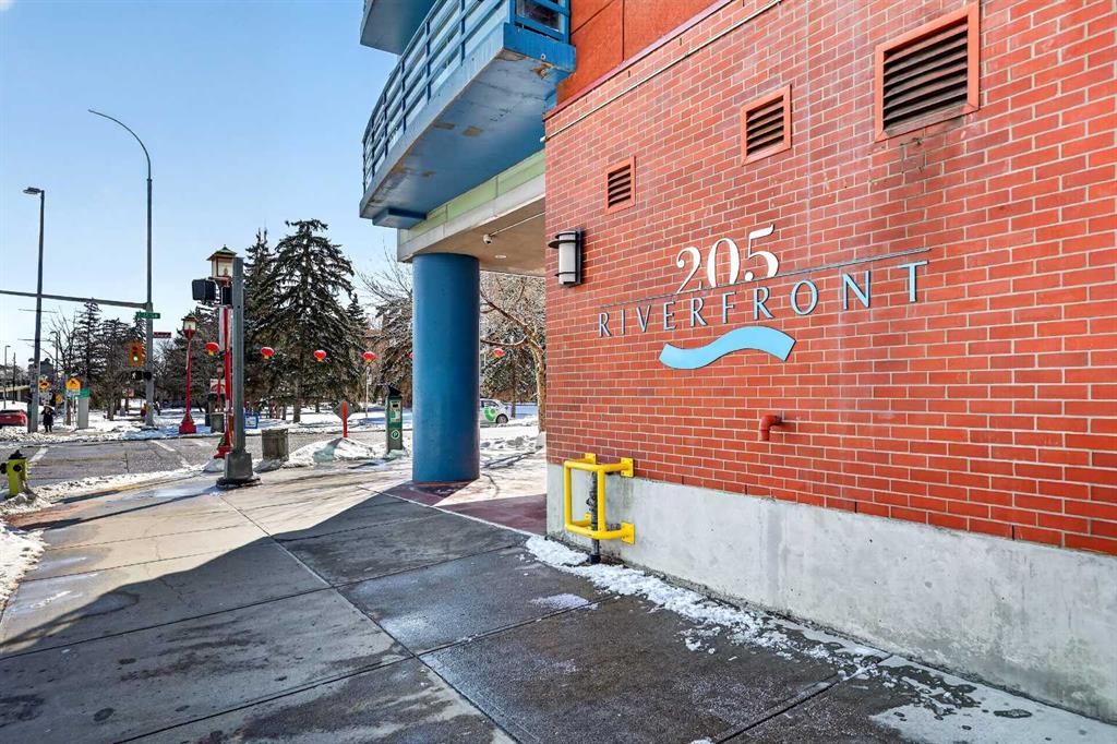 312-205 Riverfront Avenue Sw, Calgary, AB - Outdoor