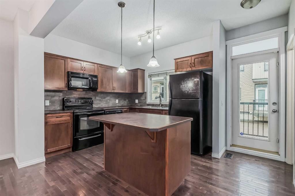 219 Kincora Lane Nw, Calgary, AB - Indoor Photo Showing Kitchen