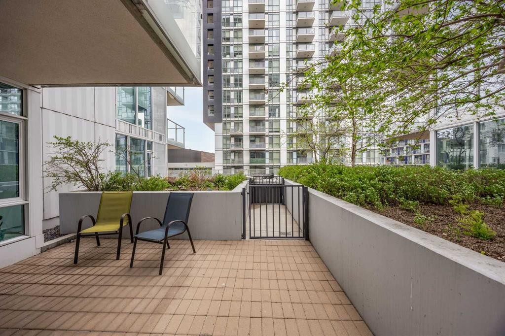 206-519 Riverfront Avenue Se, Calgary, AB - Outdoor