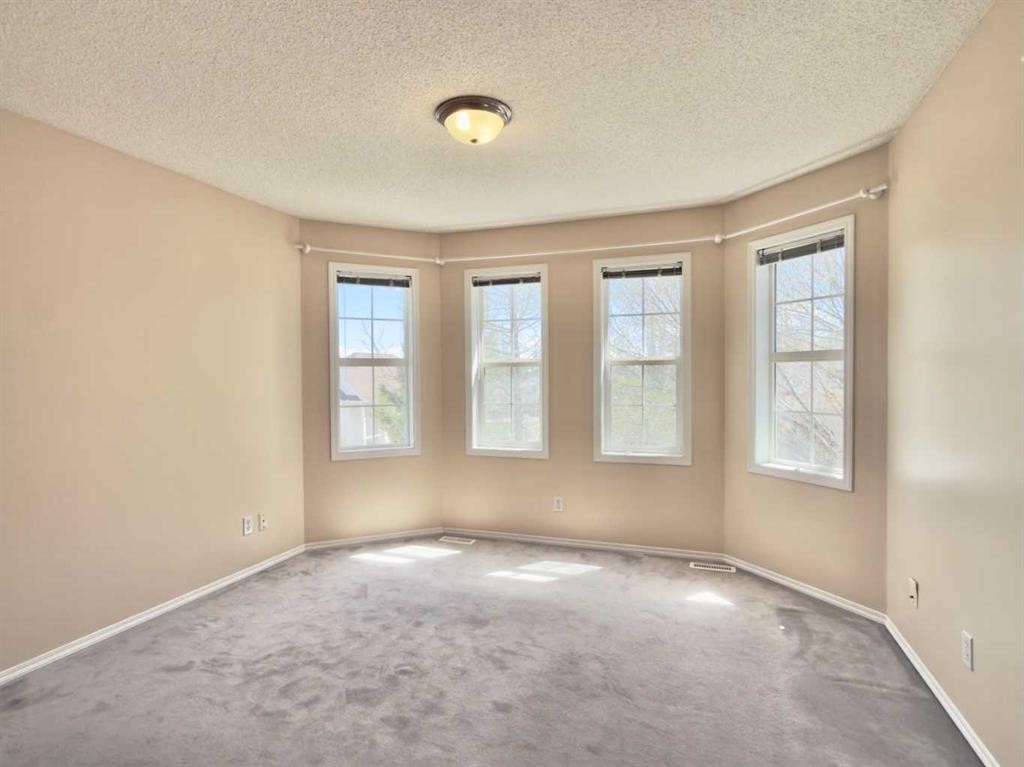 206 Tuscany Drive Nw, Calgary, AB - Indoor Photo Showing Other Room
