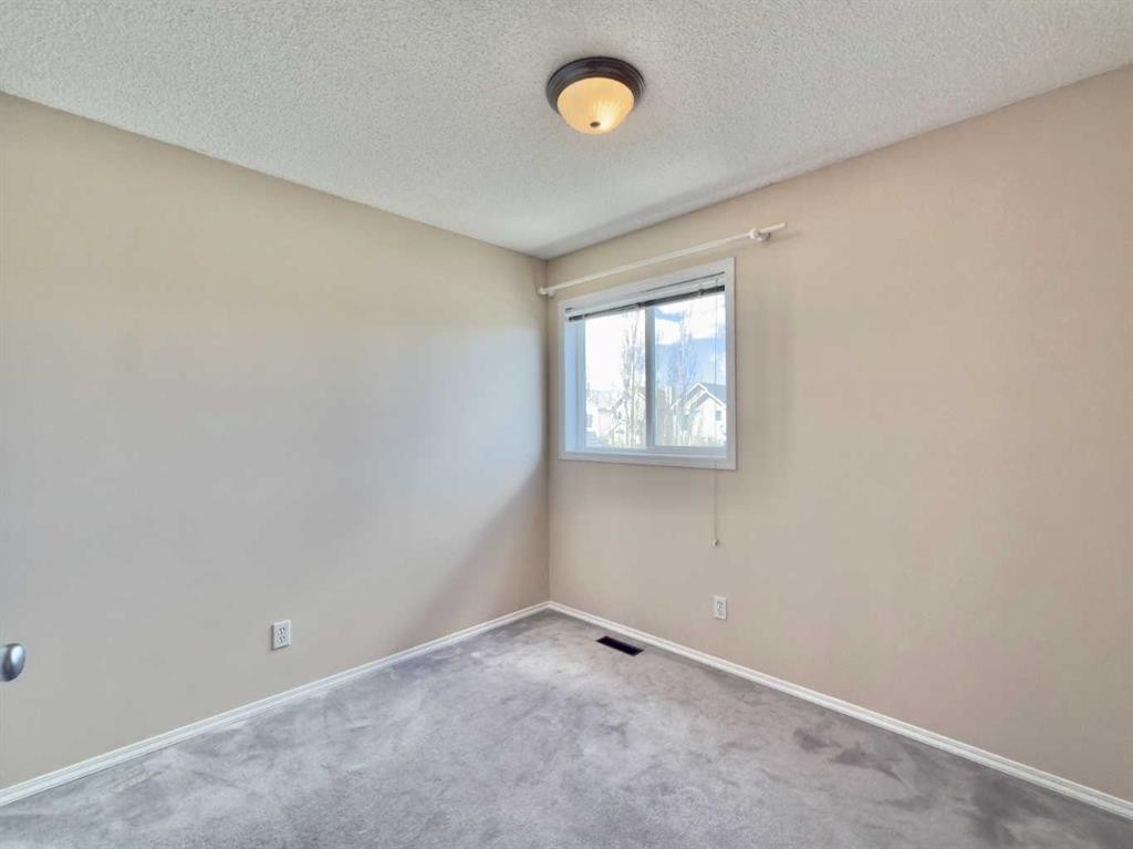 206 Tuscany Drive Nw, Calgary, AB - Indoor Photo Showing Other Room