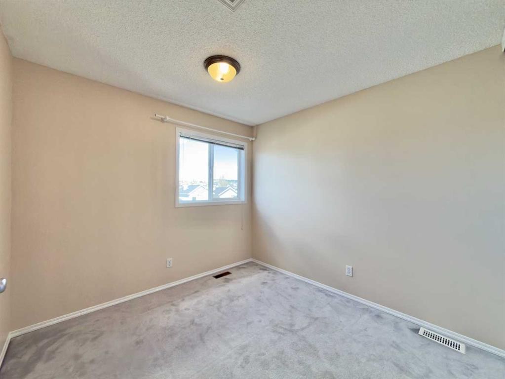 206 Tuscany Drive Nw, Calgary, AB - Indoor Photo Showing Other Room